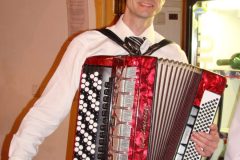 Peter-Beniacik-starejsi-scaled